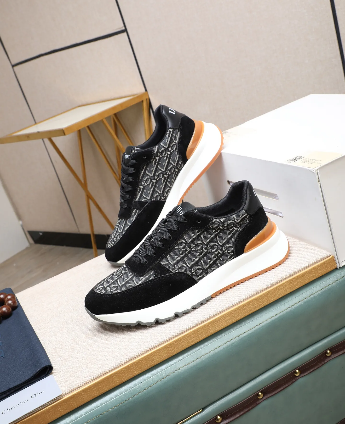 Men's men's shoes💰460 🌹🌹[Dior] latest model🙈original replica! 👟👟👟You can go to the top-notch workmanship. The upper is made of Italian 🇮🇹imported cowhide. The mesh lining is suitable for travel. The original replica outsole makes it suitable for all kinds of travel, showing low-key luxury. Let quality speak for itself. Color: Size: 38-44